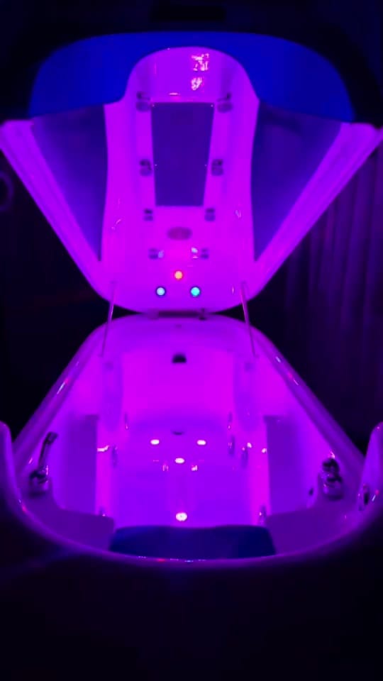 Post 2 by vanitylotte on TikTok (video)