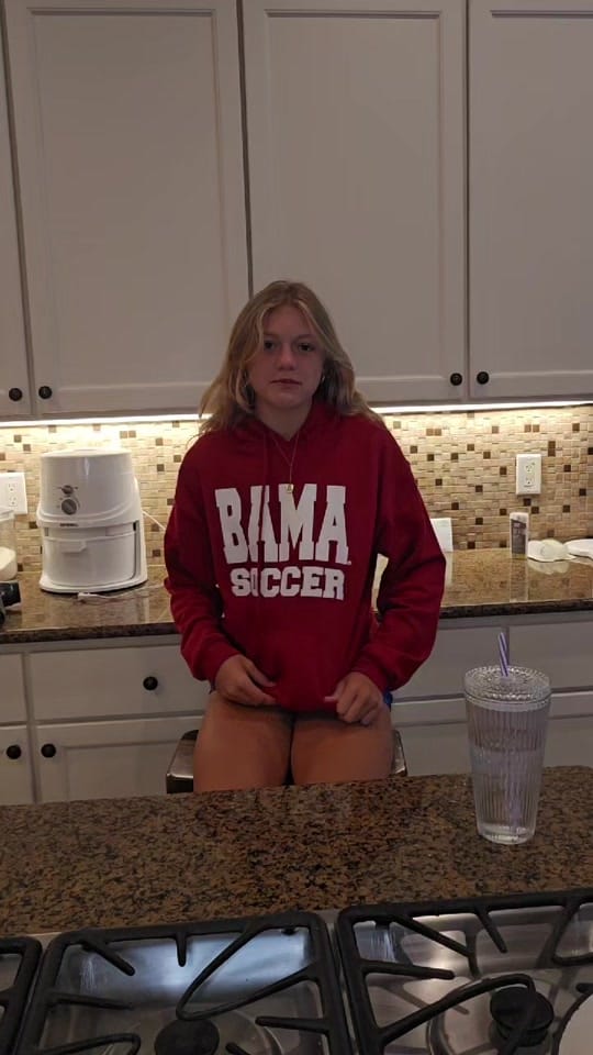 Post 10 by Jess on TikTok (video)