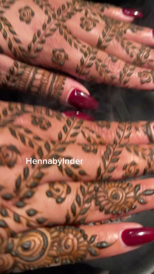Post 10 by HennabyInder on TikTok (video)