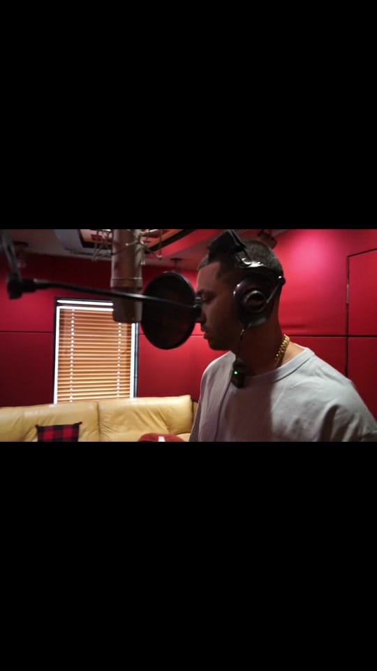 Post 3 by aaronsalemmusic on TikTok (video)