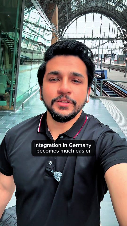Post 6 by Umar Khalid on TikTok (video)
