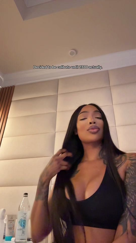 Post 2 by ninaaustinnn on TikTok (video)