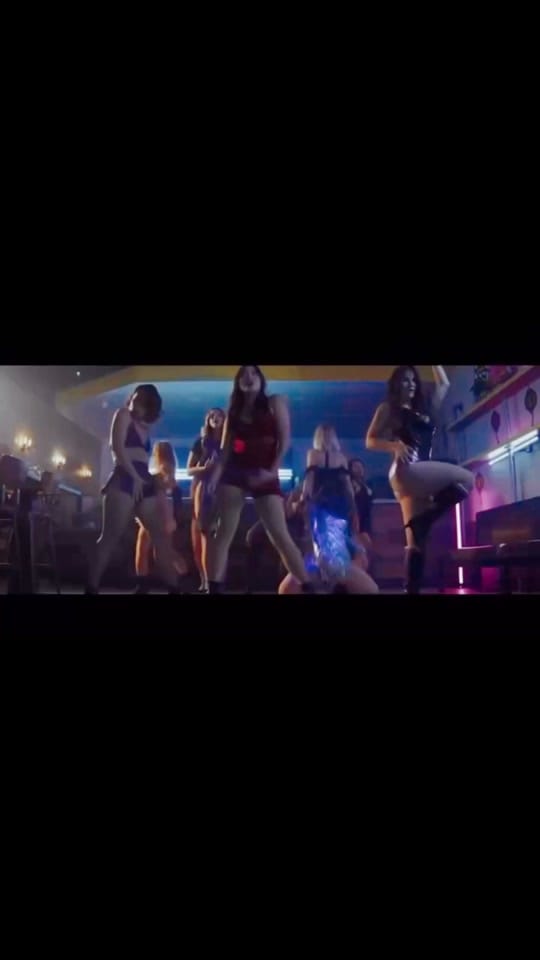 Post 6 by laudolcevita on TikTok (video)