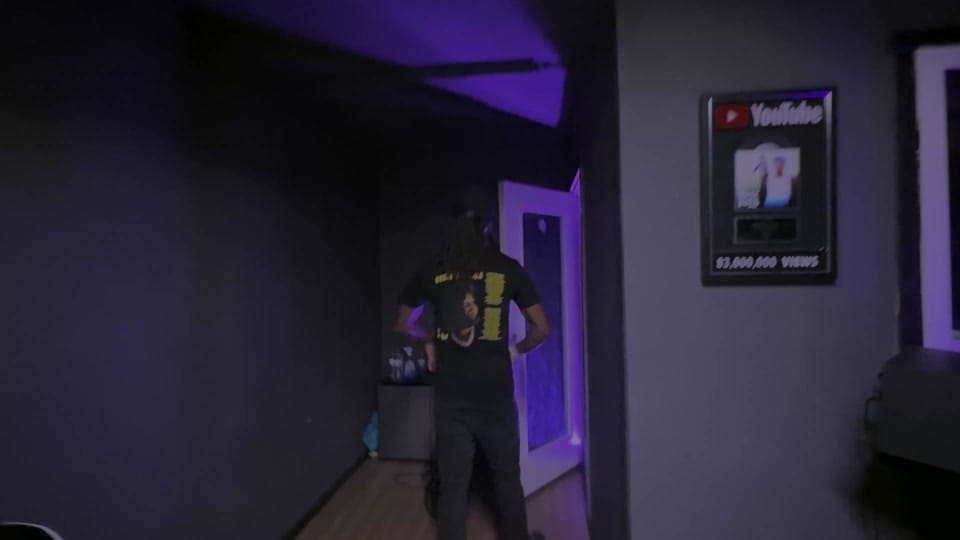 Post 8 by nflcurt on TikTok (video)
