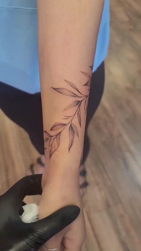 Post 6 by Mary Moss on TikTok (video)