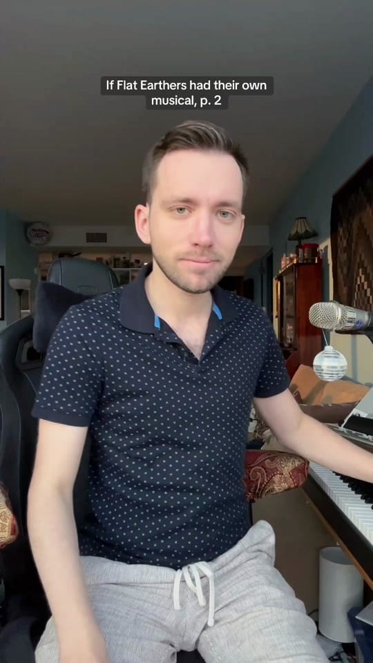 Post 4 by Ernie Bird on TikTok (video)
