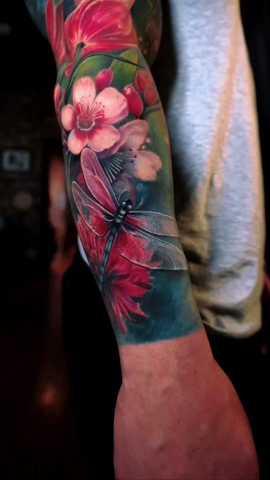Post 1 by Yomicoart on TikTok (video)