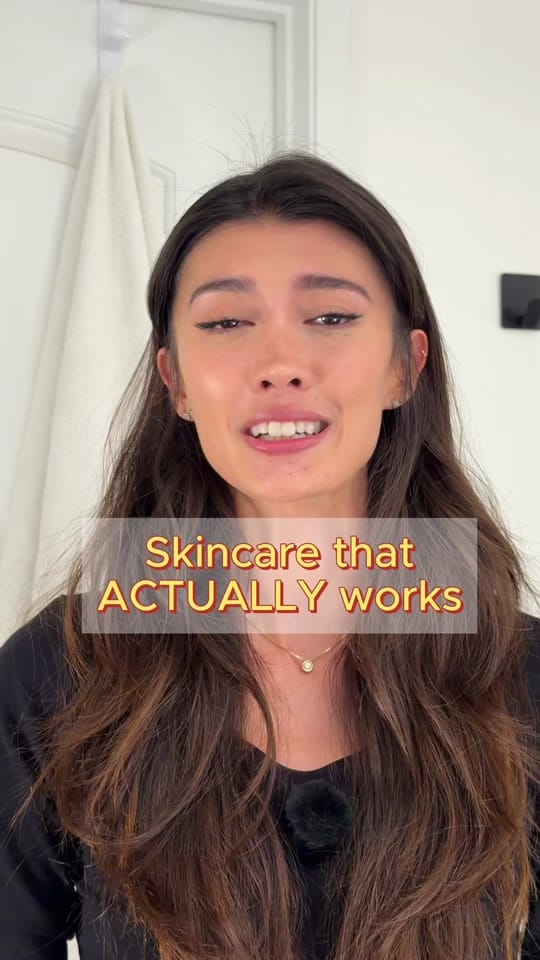 Post 4 by Elena Demeester on TikTok (video)