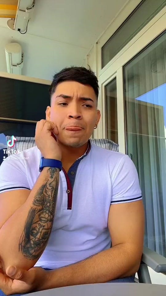 Post 9 by LusoMena🇸🇻 on TikTok (video)