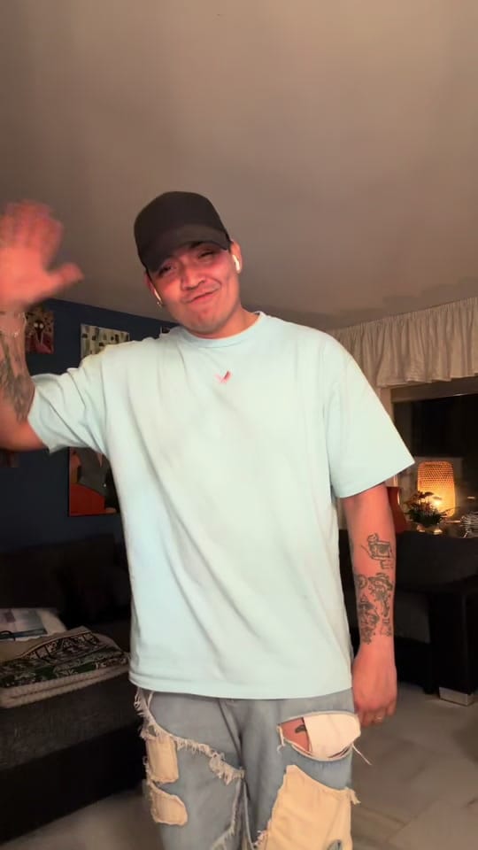 Post 7 by LusoMena🇸🇻 on TikTok (video)