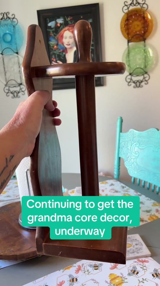 Post 2 by Toxic Debutante on TikTok (video)