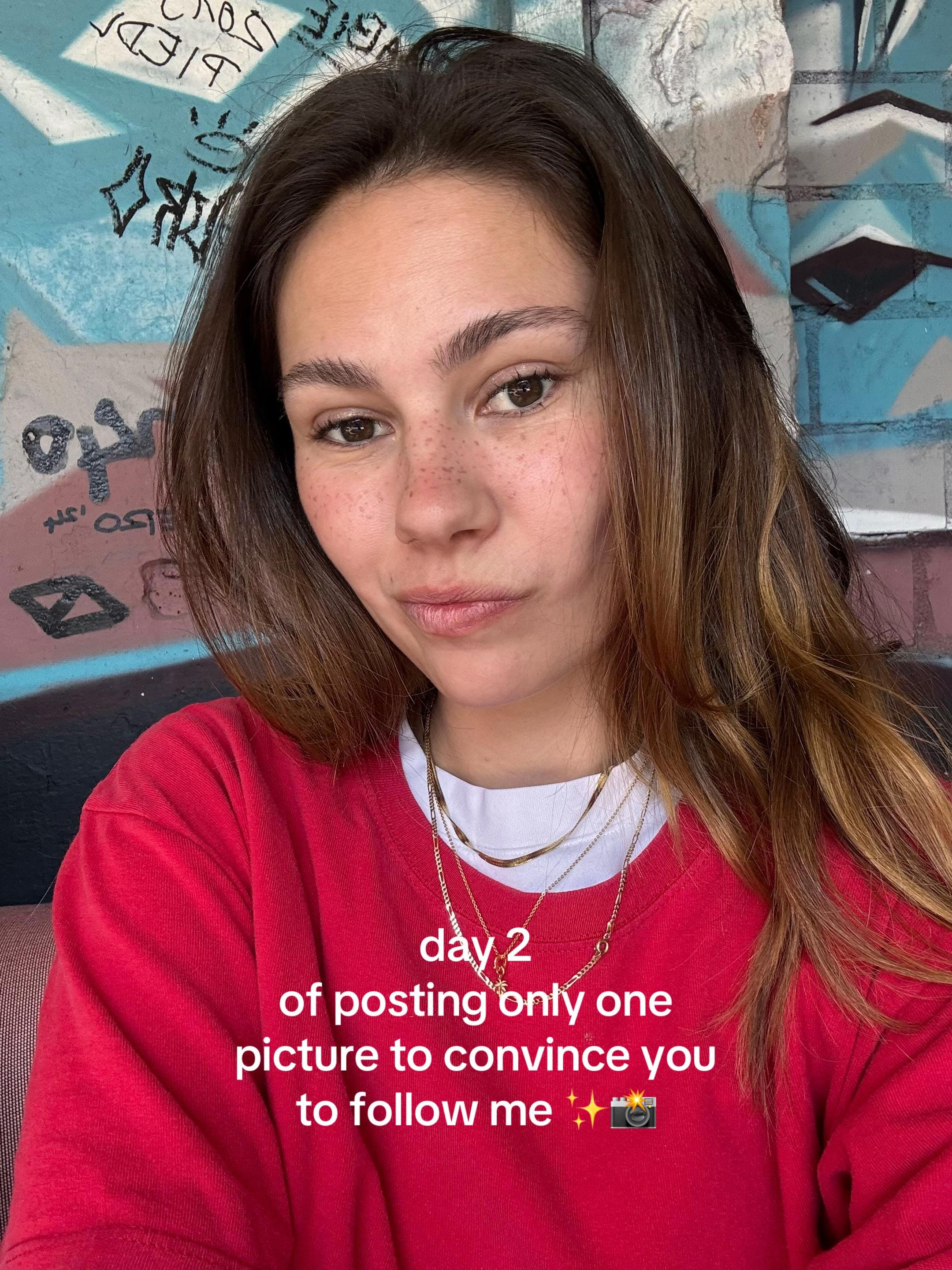 Post 1 by Lovis on TikTok (video)