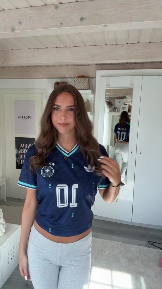 Post 3 by 𝓒𝓸𝓵𝓵𝓲𝓮𝓷ღ on TikTok (video)