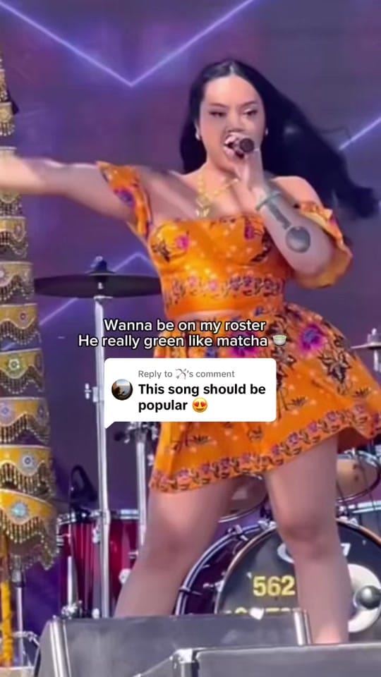 Post 9 by BELLA MOON🫧🎧💕 on TikTok (video)