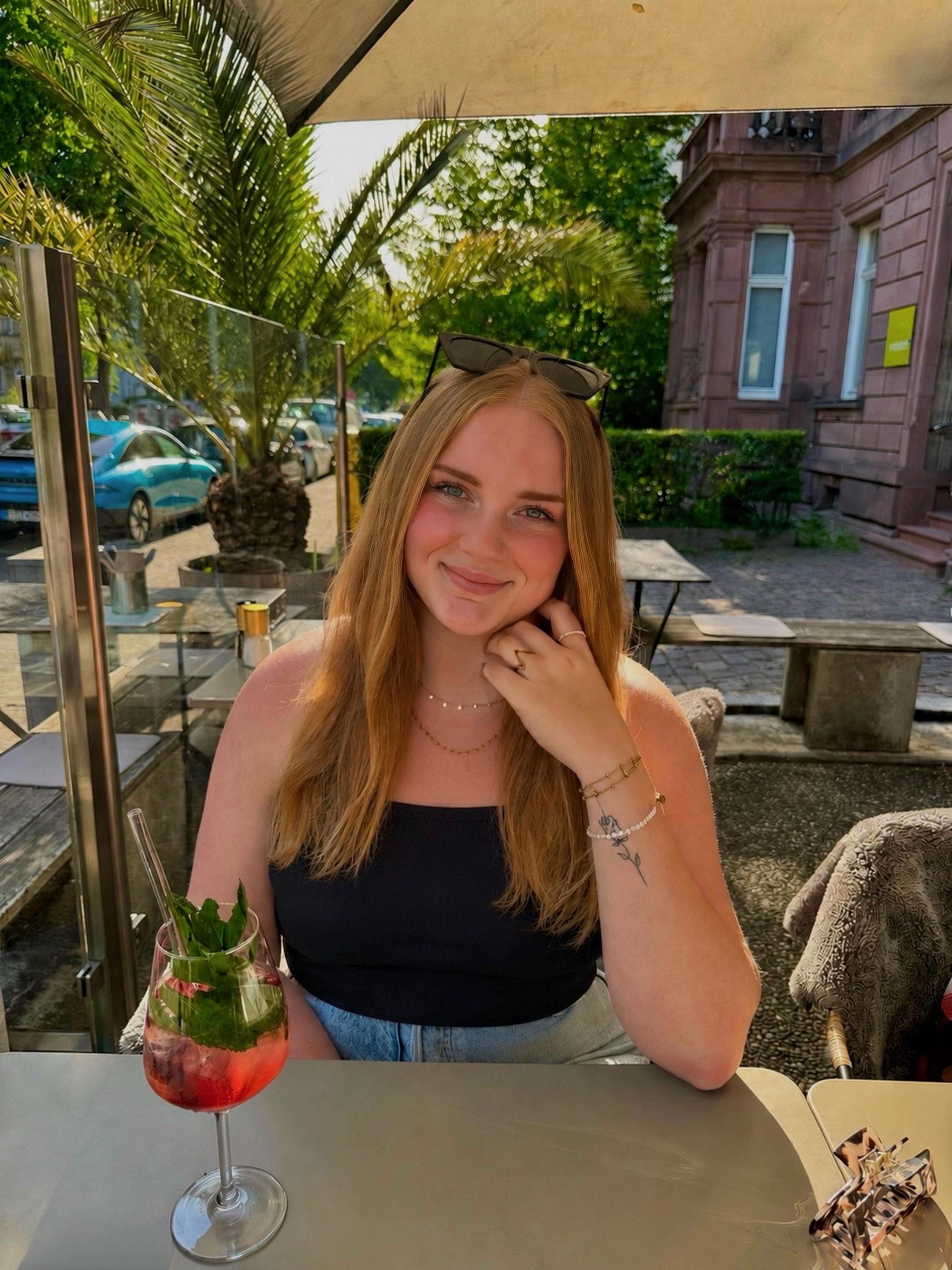 Post 3 by Laura 💗 on TikTok (video)