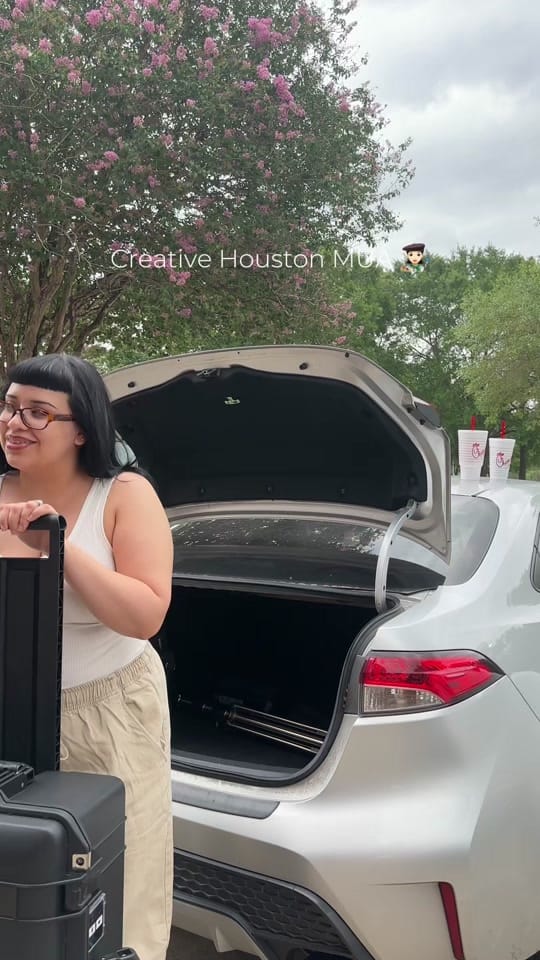 Post 3 by Lauren Elizabeth on TikTok (video)