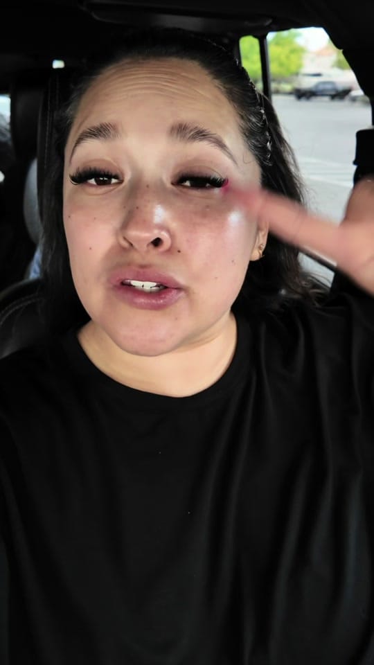 Post 1 by Yessi on TikTok (video)