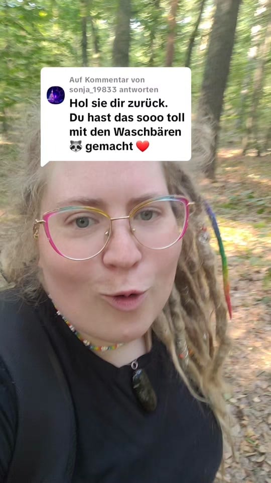 Post 4 by Ventriloquist_Luise on TikTok (video)