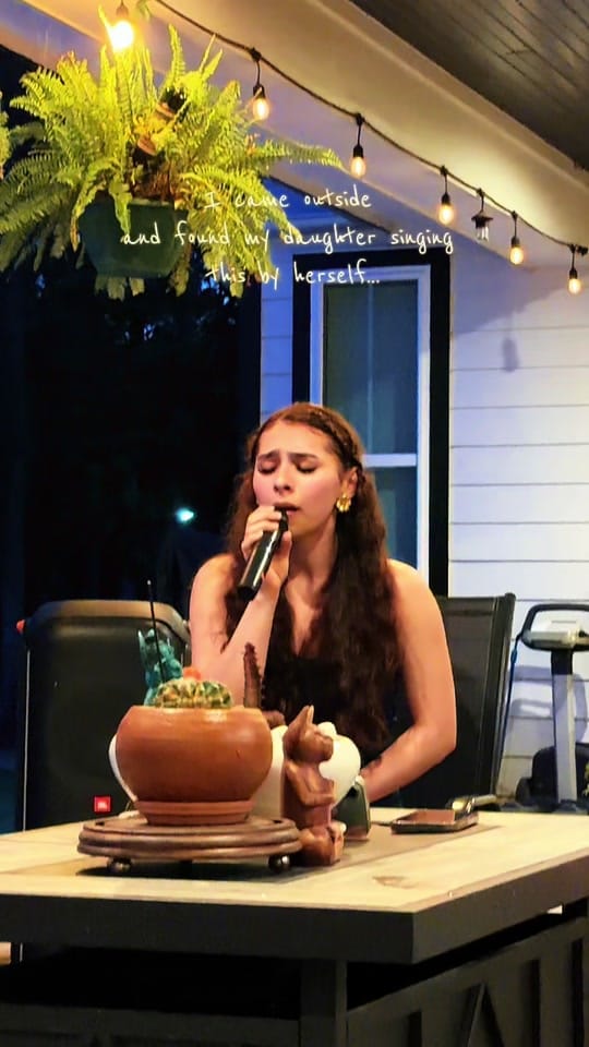 Post 3 by alyza_alanis on TikTok (video)