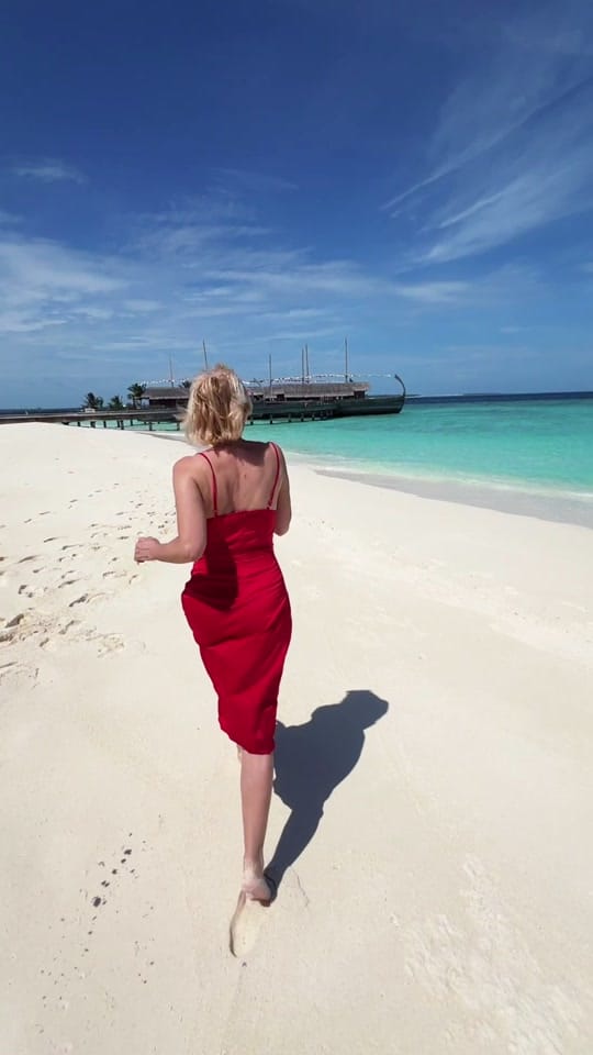 Post 1 by Svemirka / Reise-Zeit.com on TikTok (video)