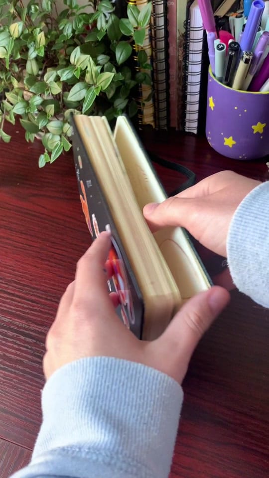 Post 10 by Anna🧸 on TikTok (video)