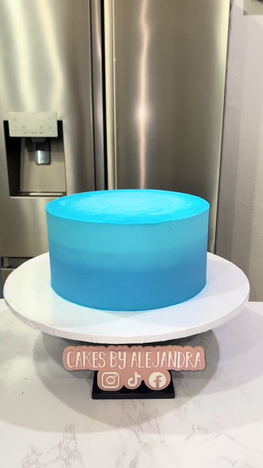 Post 1 by Cakesbyalejandra on TikTok (video)
