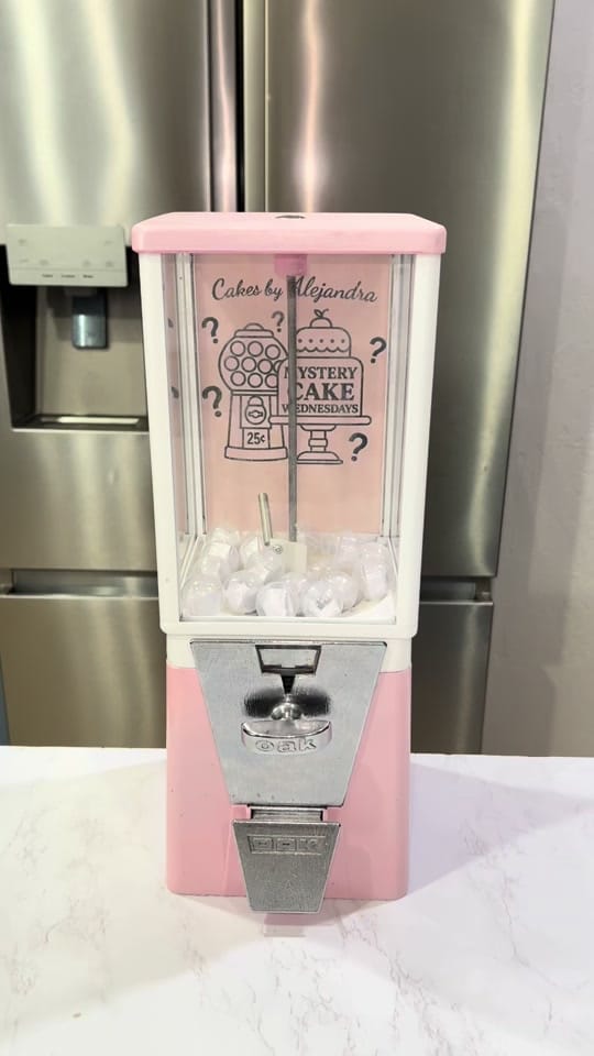 Post 4 by Cakesbyalejandra on TikTok (video)