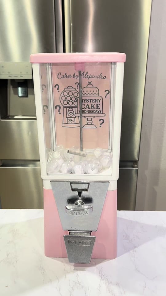 Post 2 by Cakesbyalejandra on TikTok (video)