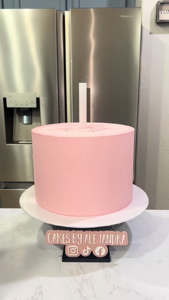 Post 9 by Cakesbyalejandra on TikTok (video)