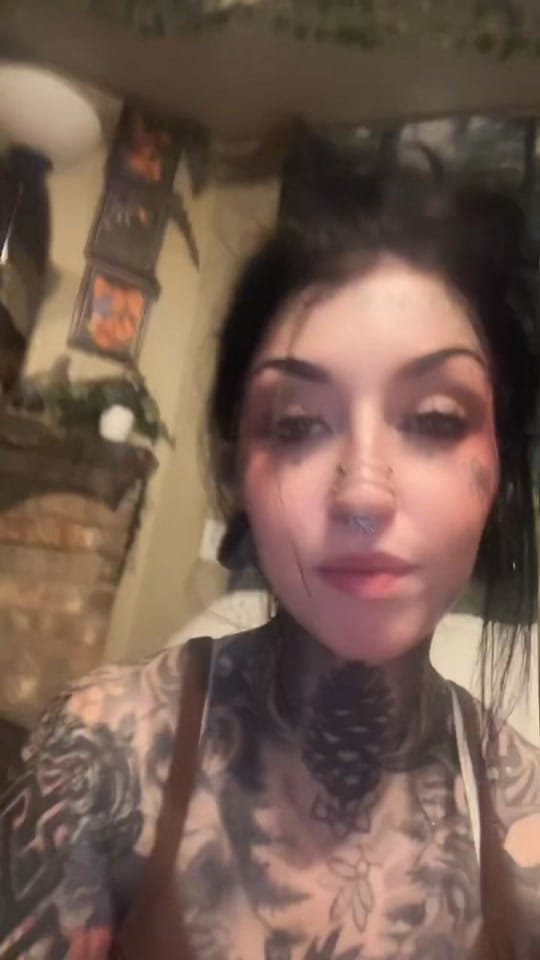 Post 2 by Kay Mezz on TikTok (video)