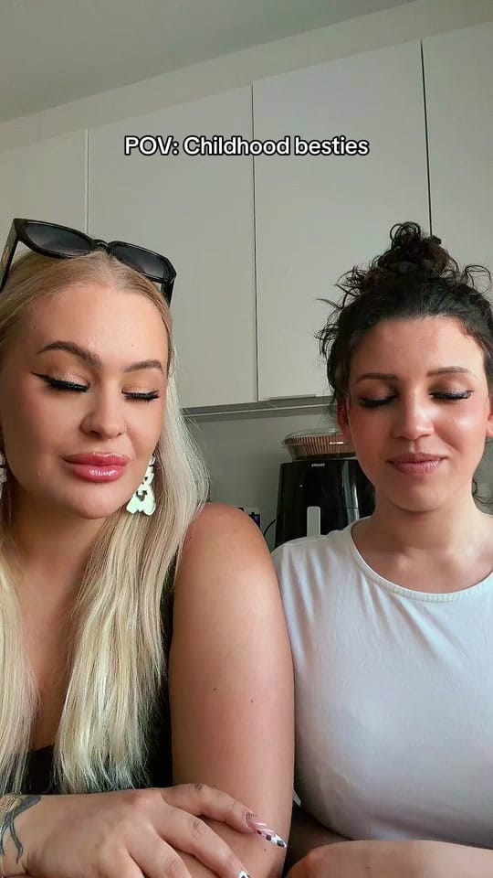 Post 2 by Janely on TikTok (video)