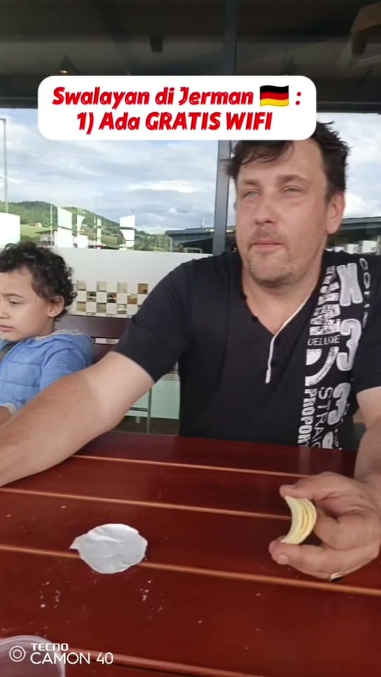 Post 5 by Bule & Era di Indonesia on TikTok (video)