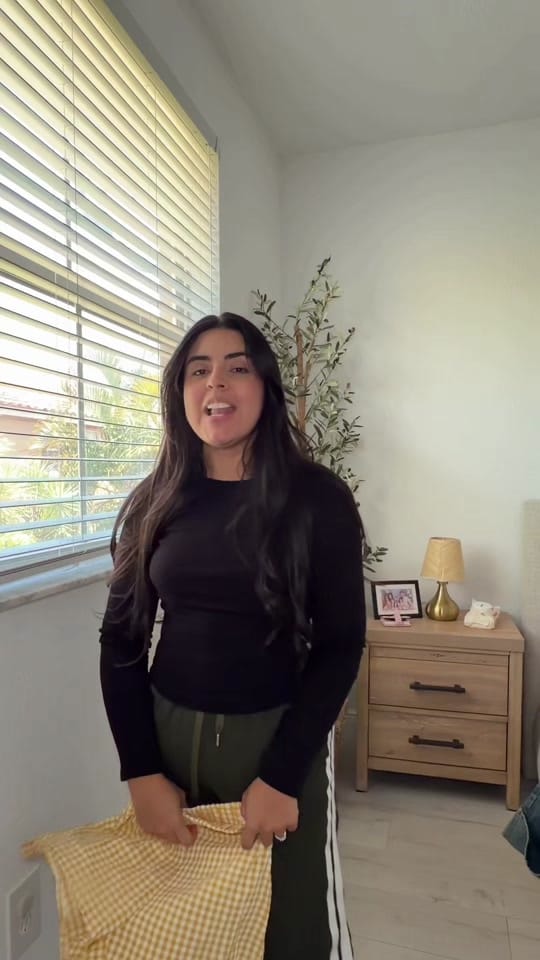 Post 10 by Gaby Castellar on TikTok (video)