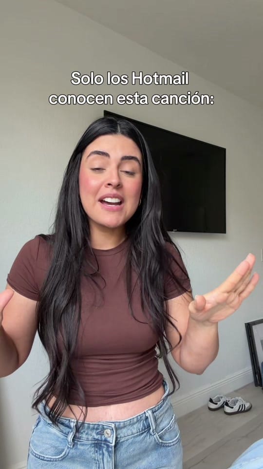 Post 8 by Gaby Castellar on TikTok (video)