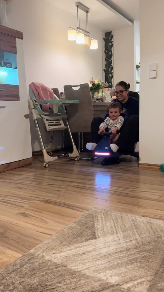 Post 8 by Sirin Kadamani on TikTok (video)