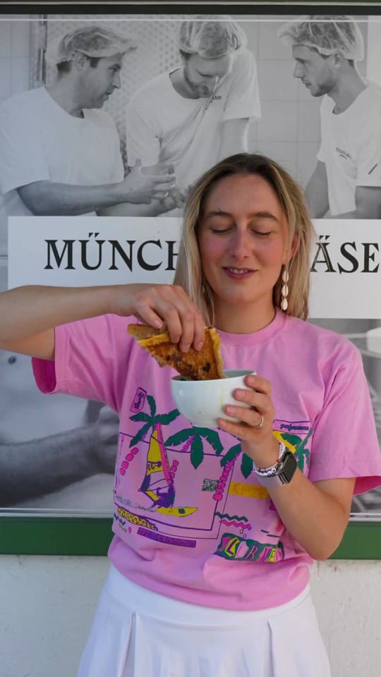 Post 6 by Food Kollektiv on TikTok (video)
