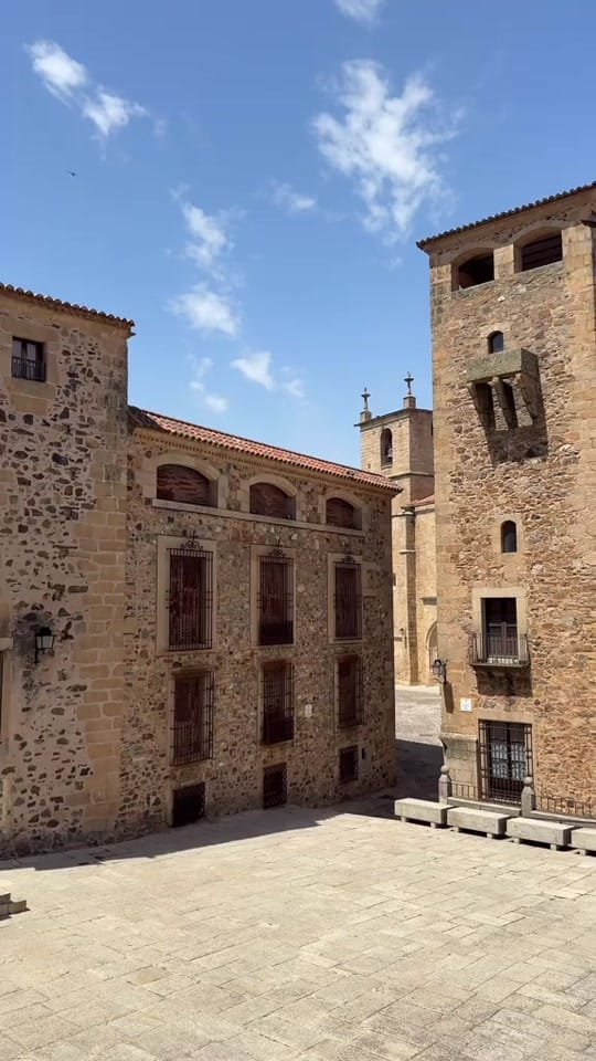 Post 1 by dasha.homir on TikTok (video)
