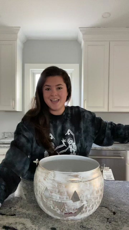 Post 1 by mddesigns16 on TikTok (video)