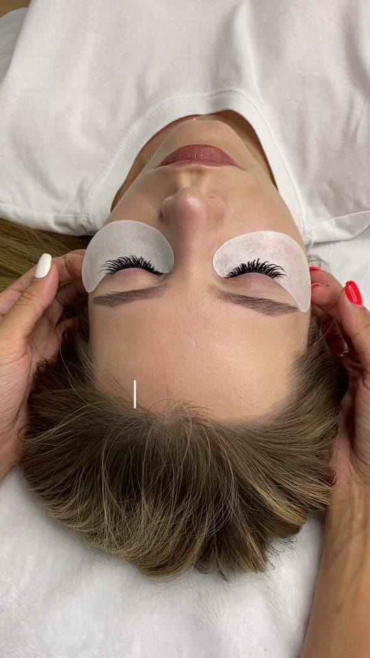 Post 7 by thousandlashes on TikTok (video)