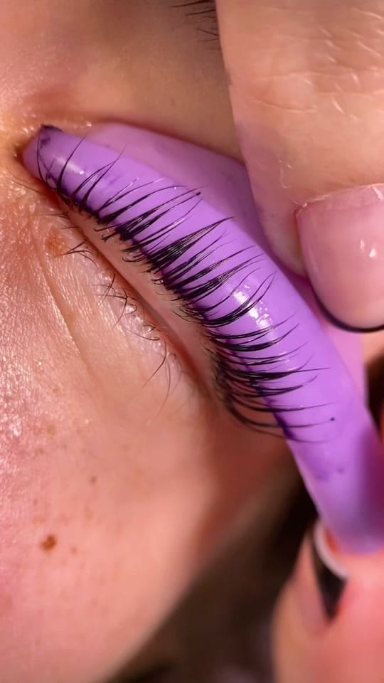 Post 9 by thousandlashes on TikTok (video)
