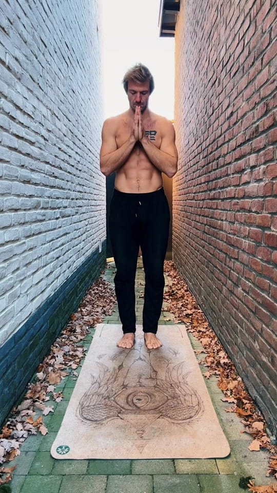 Post 7 by Nicholas Coolridge💠 on TikTok (video)