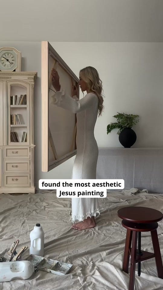 Post 1 by CHRlSTIAN MODERN on TikTok (video)