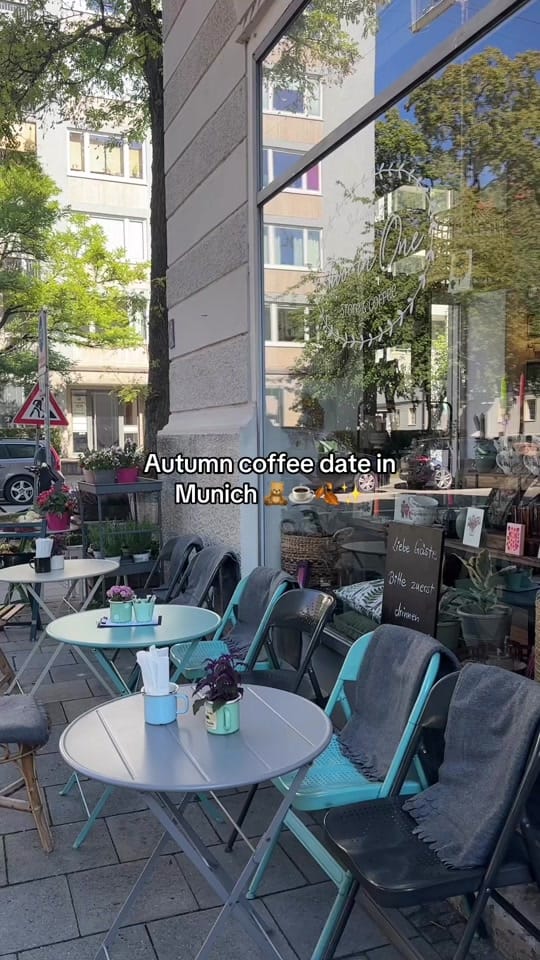 Post 9 by Greta | 🇦🇱 in 🇩🇪 on TikTok (video)