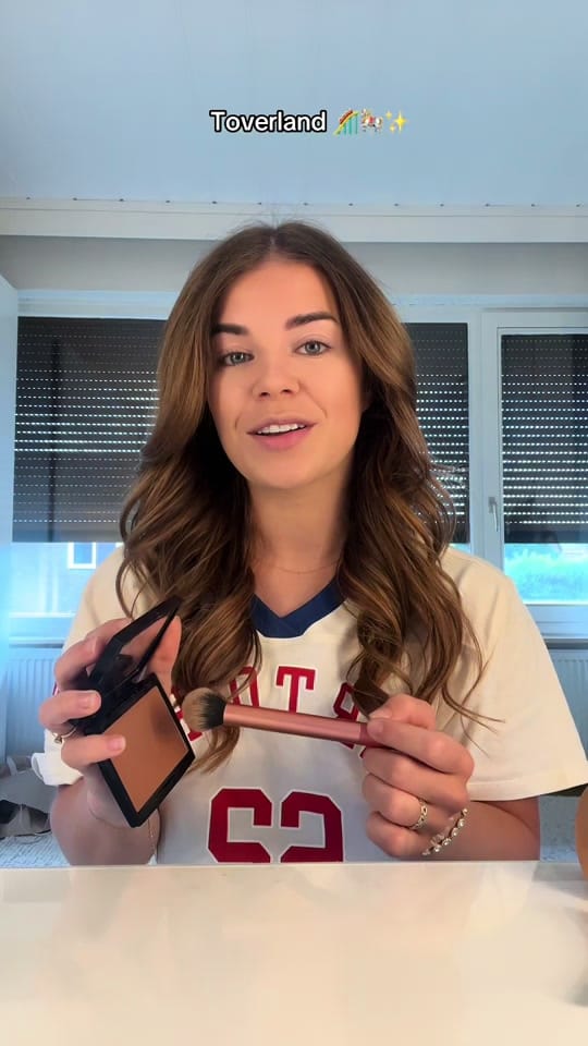 Post 1 by Yaëlle on TikTok (video)