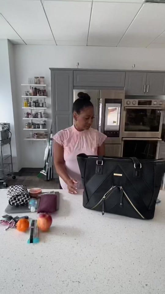 Post 10 by MinkeeBlue on TikTok (video)