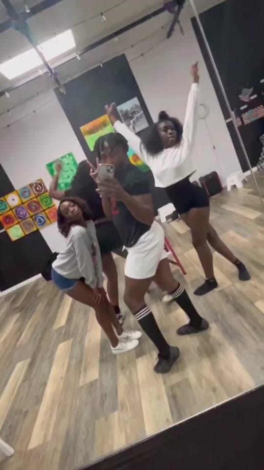 Post 8 by Twerkgodq on TikTok (video)