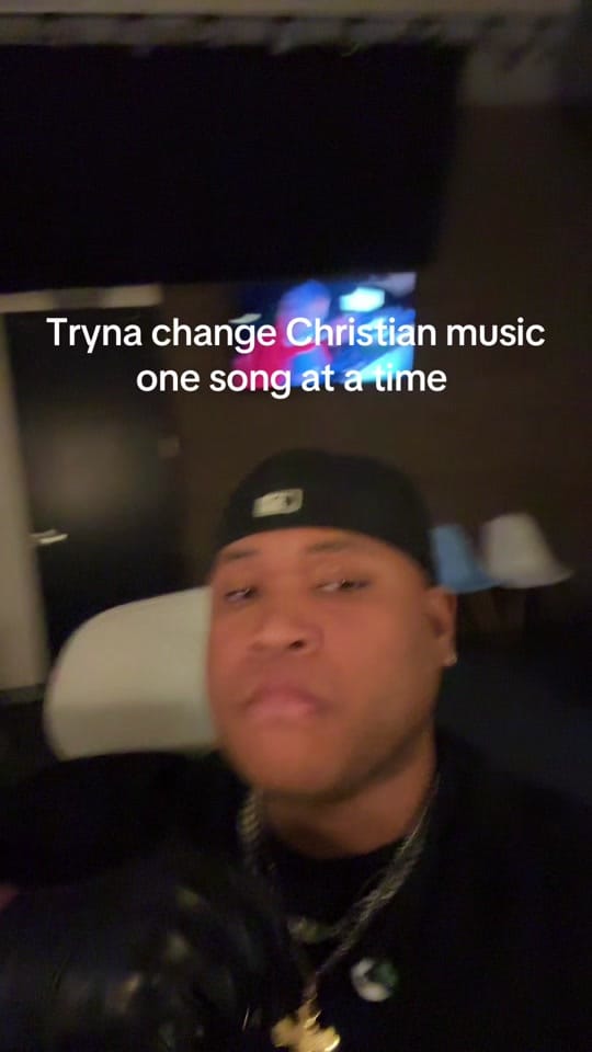Post 3 by Aaron Cole on TikTok (video)
