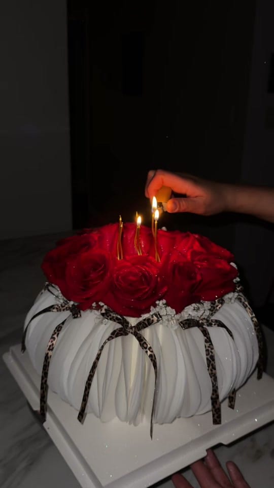Post 3 by Andrea’s Cakes on TikTok (video)