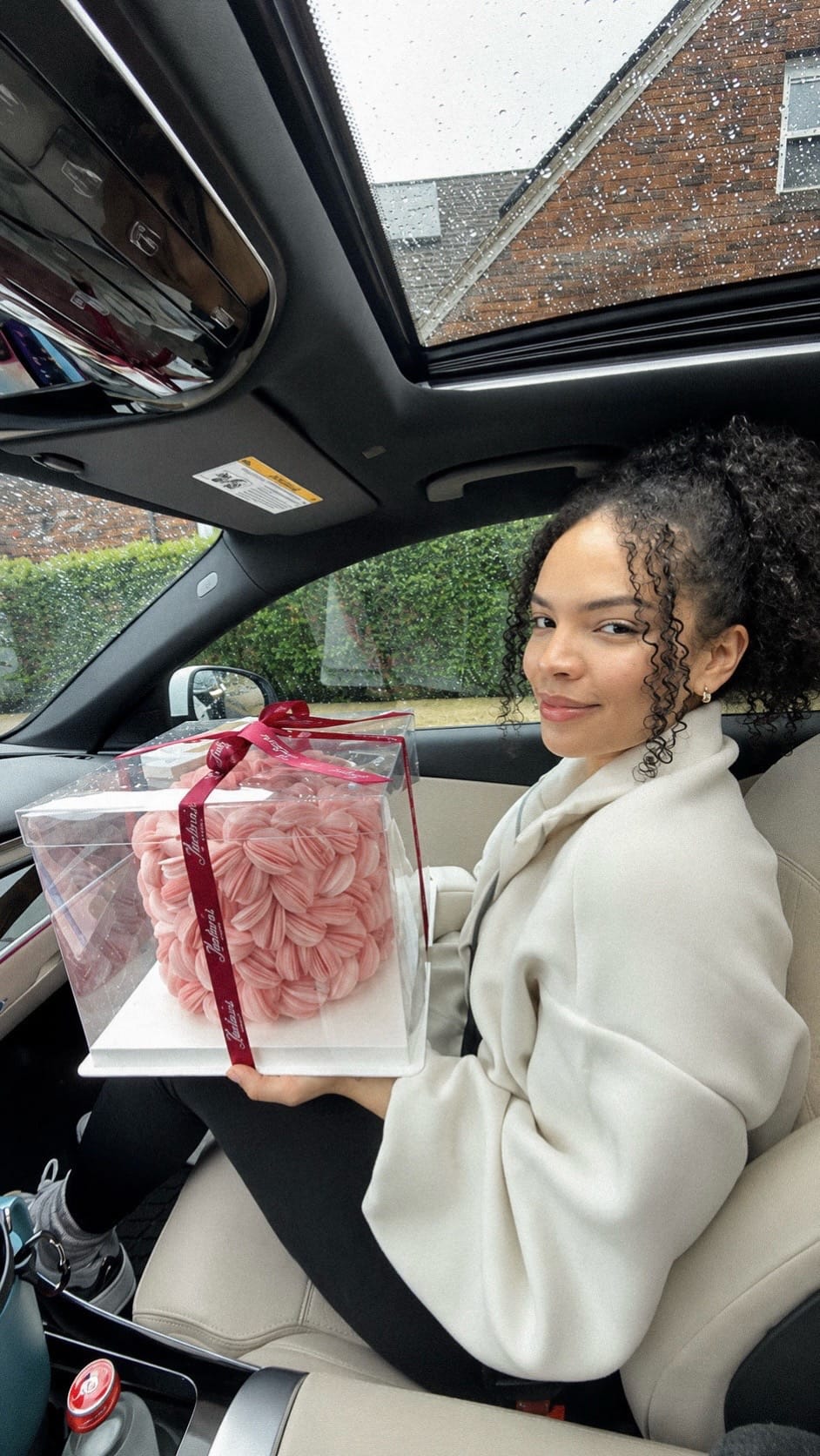 Post 5 by Andrea’s Cakes on TikTok (video)
