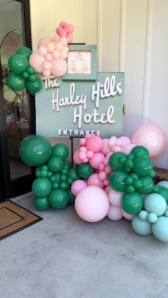 Post 5 by Balloon & Paper on TikTok (video)
